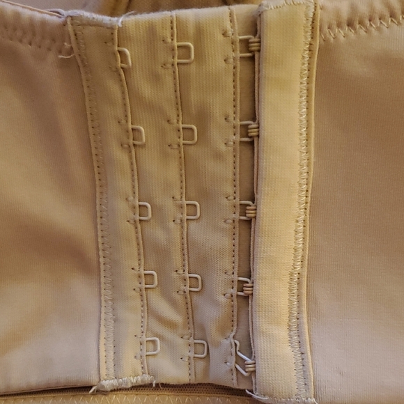 🎆Nude Strapless Bra Size 44D - Picture 5 of 11